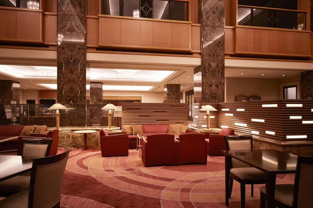 パパ活 長野県 女性 ホテルメトロポリタン長野 LOBBY LOUNGE