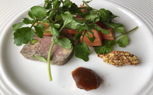 福島県　パパ活　女性　BISTRO Bonne-chete