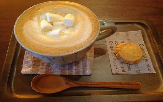 福島県　パパ活　女性　Kawaberry Cafe