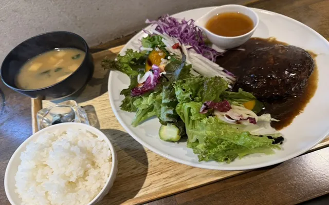 パパ活　岡山県　女性　restore cafe アリアドネ