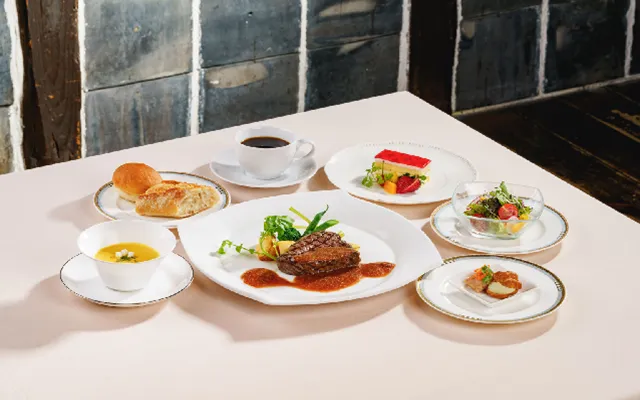 パパ活　岡山県　女性　レストラン八間蔵