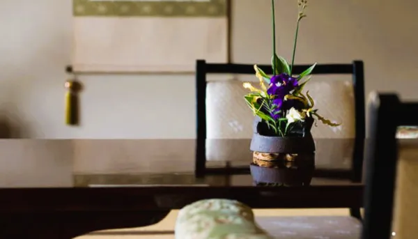 パパ活 高知県 女性 三翠園