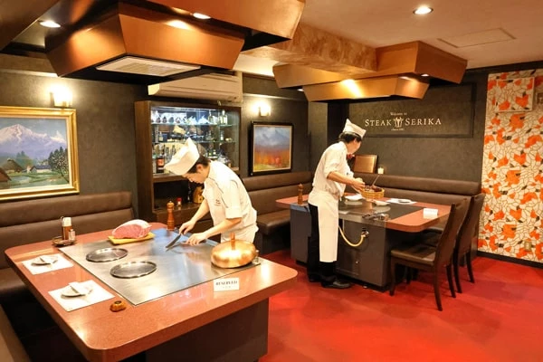 栃木県　パパ活　女性　鉄板焼き ステーキ世里花