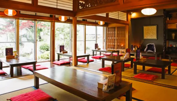 パパ活 高知県 女性 景福宮(キョンボックン)本店