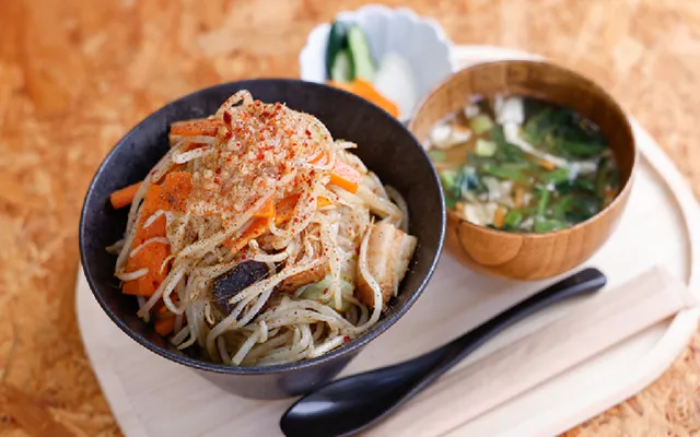 パパ活　岡山県　女性　農園Cafe&Bar IBUKI