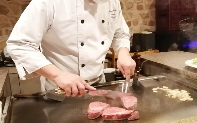 福島県　パパ活　女性　鉄板焼 大山