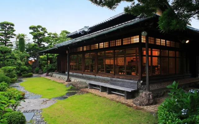 和歌山県 パパ活 女性 がんこ 和歌山六三園