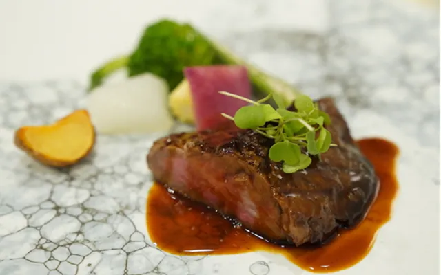 三重県 パパ活 女性 LE BAMBOCHE