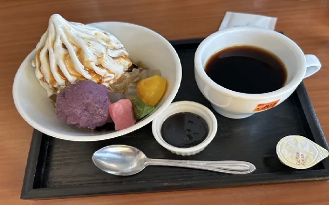 三重県 パパ活 女性 RIZ CAFE