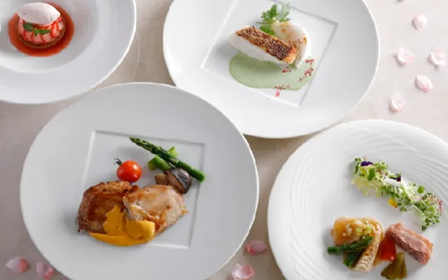 三重県　パパ活　女性　レストラン＆ゲストラウンジ パルミエール