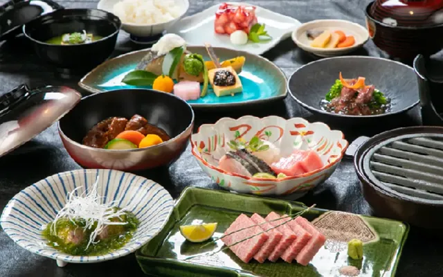 三重県 パパ活 女性 和食 海