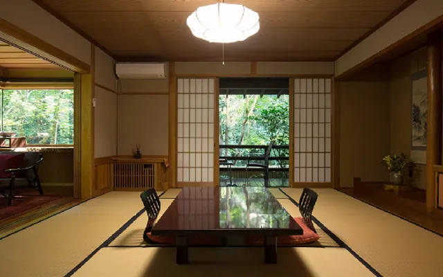 パパ活 熊本県 女性 黒川温泉 奥の湯