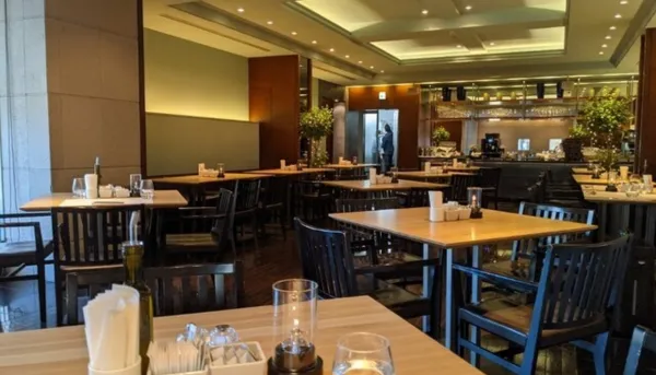 徳島県 パパ活 女性 AGNES CAFÉ