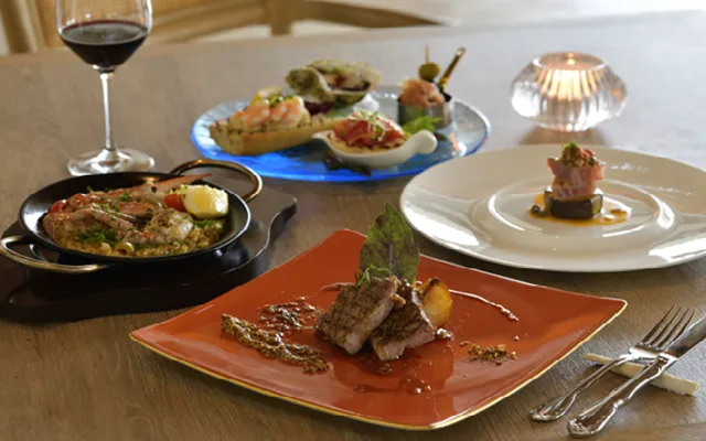 沖縄県　パパ活　女性　LaSIMA（ラ・シマ）