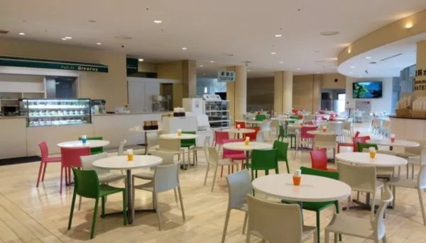 徳島県 パパ活 女性 カフェ・ド・ジヴェルニー