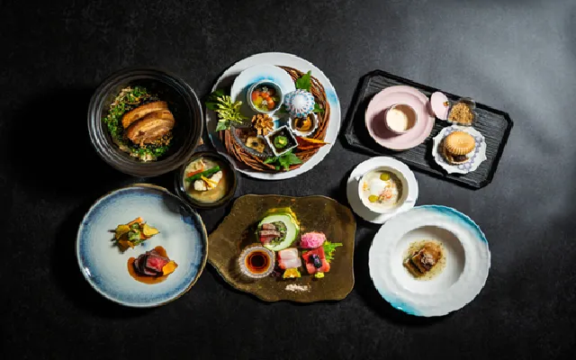 沖縄県 パパ活 女性 ラ・ボンバンス 沖縄古宇利島