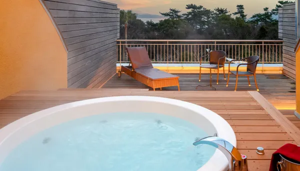 徳島県 パパ活 女性 リゾートホテルモアナ