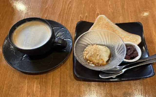 沖縄県 パパ活 女性 甘味処 万丸