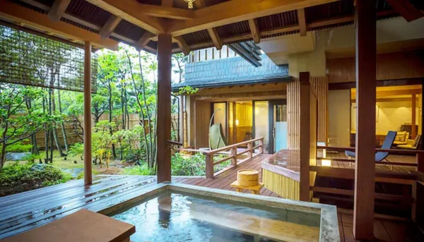 パパ活　福井県　女性　グランディア芳泉