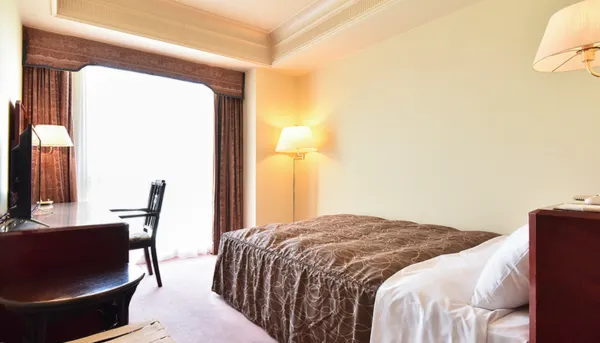 パパ活　福井県　女性　福井アカデミアホテル