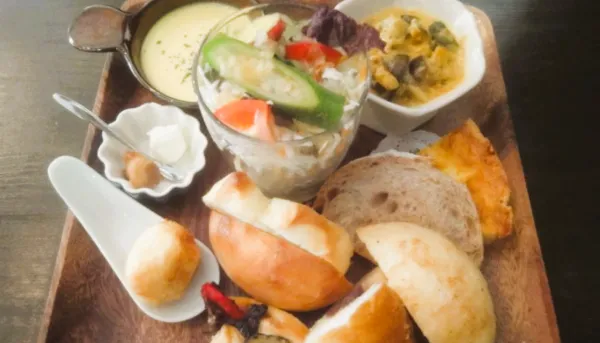 大分県 パパ活 女性 ココラート別府店