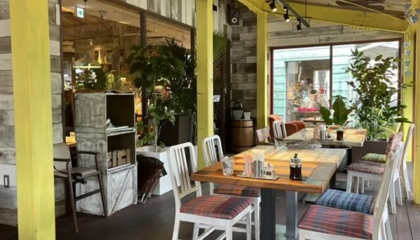 大分県 パパ活 女性 コナズ珈琲 南大分店