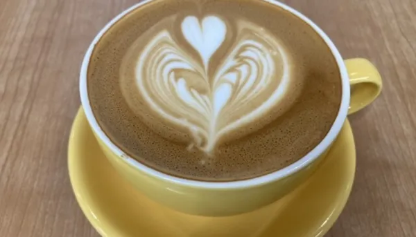 秋田県　パパ活　女性　Be Mellow Cafe&Roastery（ビー メロウ カフェ&ロースタリー）